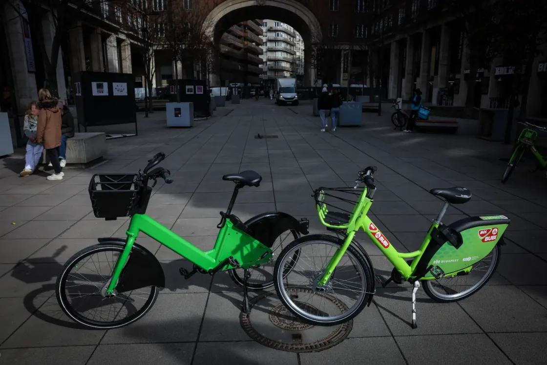 Teszt: a régi Bubi se volt filigrán, de az új egyenesen robusztus