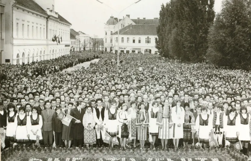 Az autonómia ígéretétől a megtorlásokig: a romániai magyar kisebbség a kommunizmus első évtizedeiben