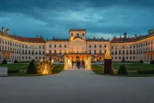 Egy éven belül a dolgozók csaknem fele otthagyta az Eszterháza-központot