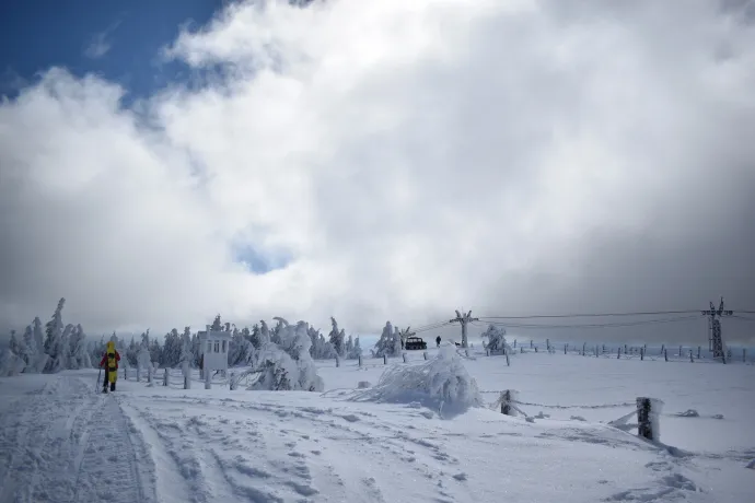 A Releu adó- és felvonóállomás tornyai – Fotók: Tőkés Hunor / Transtelex