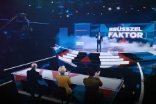 Négy hónapon át vizsgáltuk a Fidesz-univerzum videóit, manipulációt, gúnyt és félelemkeltést láttunk