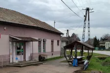 A kormány máshová küldte a vásárlókat, a kisbolt bezár