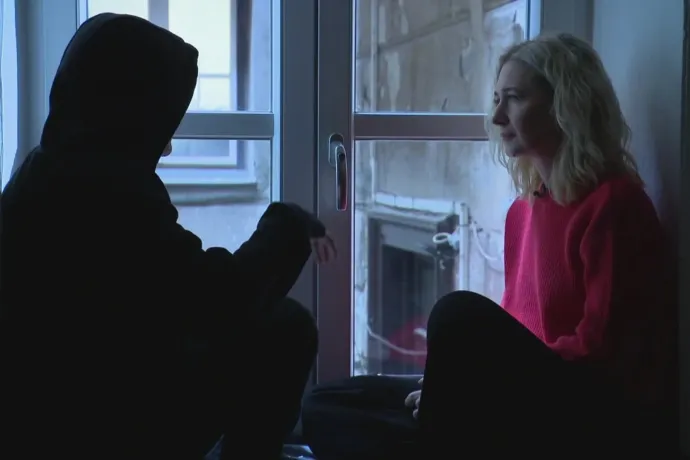 Azzal dicsekedett egyik áldozatának Juhász Péter Pál, hogy együtt nevetgélt Orbán Viktorral