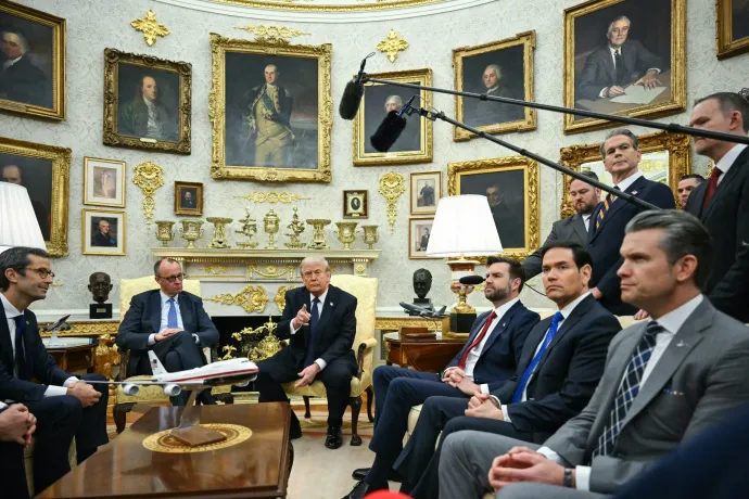 Trump haragszik a spanyolokra, ezért megszakítana velük minden kereskedelmi kapcsolatot