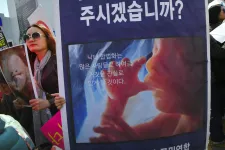 Abortusz miatt ment kórházba, de végül gyilkosságért ítéltek el egy dél-koreai nőt és orvosait