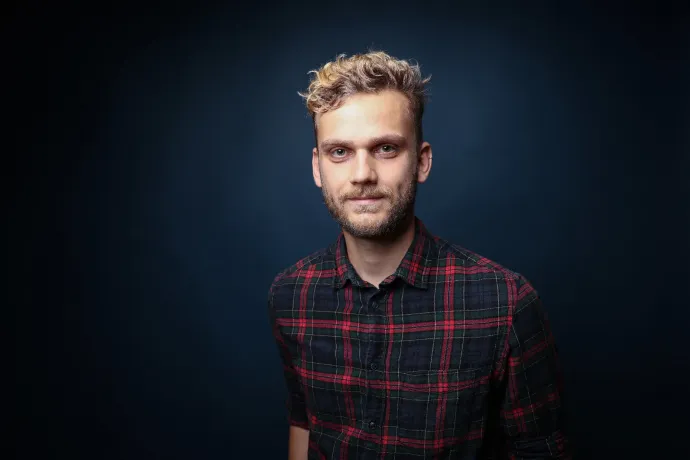 Kollégánk, Weiler Vilmos kapta a MÚOSZ februári sajtódíját a gödi Samsung-gyárról szóló tényfeltáró cikkével