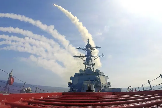 „A számokon múlik minden” – sok ezer rakétát ellőttek egymásra, és minden korábbinál több országnak kell egyszerre elfogókhoz nyúlni