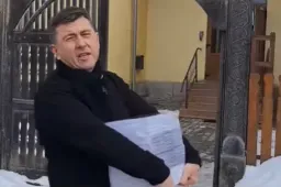 Borboly Csaba válasza a Transtelex cikkére: Ha az RMDSZ kimegy az iskolákból, ott elkezdődik a romániai magyar oktatás leépítése