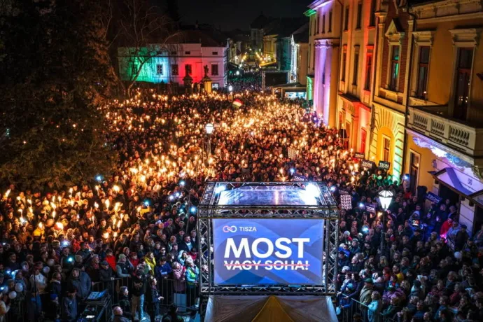 A Zebra DPK brutális leleplezése: Magyar Péter megfordított egy fotót!