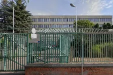 A debreceni javítóról osztott meg videót Juhász Péter, korábbi dolgozók állítják, egy gyerek megverésére kérte őket az igazgatóhelyettes, aki ezt tagadja