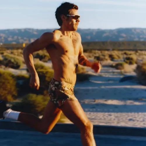 Murakamit olvasott, meg sem állt a három órán belüli maratonig Harry Styles