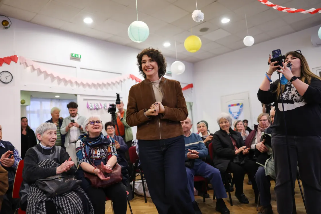 „Szeretném, hogy a kormány húzzon el a fenébe, de a DK is jó lenne a parlamentben, tanácstalan vagyok”