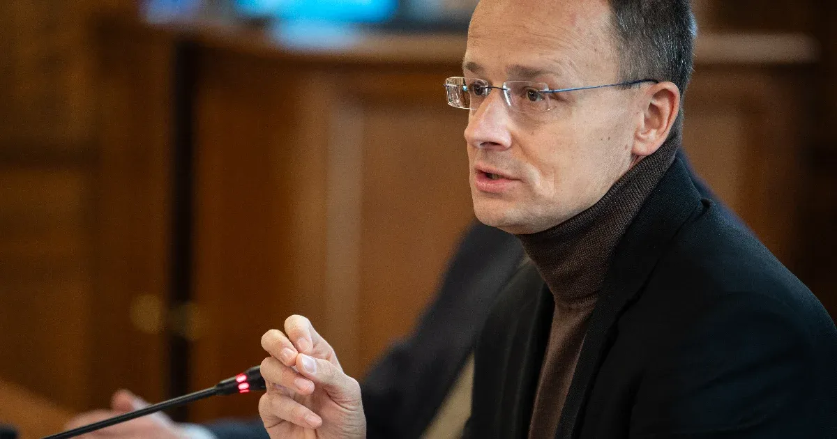 Ukrajna bekérette Magyarország kijevi nagykövetségének ügyvivőjét, Szijjártó szerint elgurult a gyógyszerük