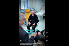 Orbán meglátogatta a kórházban az Oroszországból hazahozott hadifoglyokat