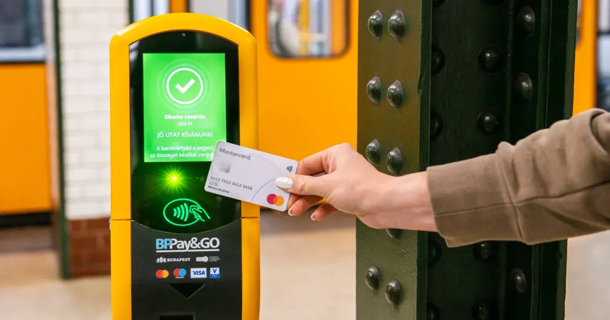 Budapest lassan megérkezhet a 21. századba, vonaljegy és bérlet helyett elég lesz egy bankkártya