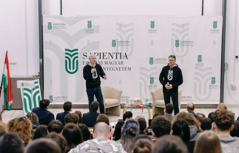 Székely egyetemista kérdezte meg Hankó Balázstól: miért fizet erdélyi diákoknak, hogy neki kampányoljanak?