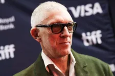 Vincent Cassel is jön a Fehér Lótusz negyedik évadába