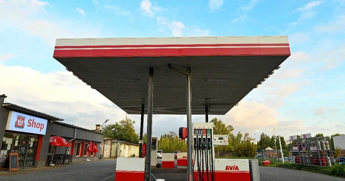 Ha be is vezetik a benzinárstopot, biztosan nem 480 forint lesz a szintje