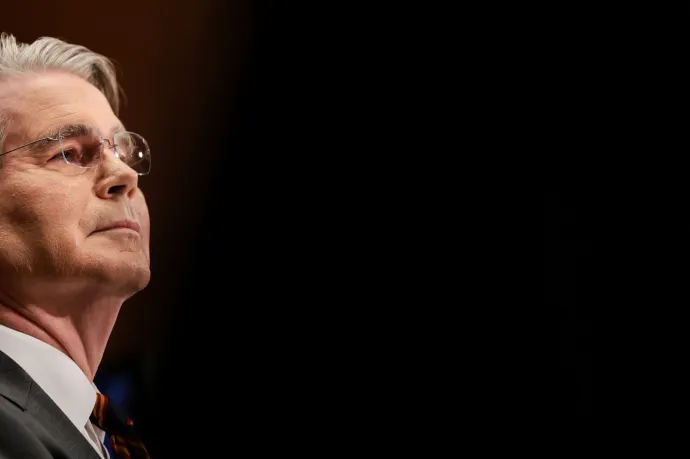 Átmenetileg engedi az USA Indiának, hogy orosz olajat vásároljon szankciók nélkül