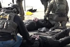 Videót tett közzé a TEK az ukrán pénzszállítók elfogásáról