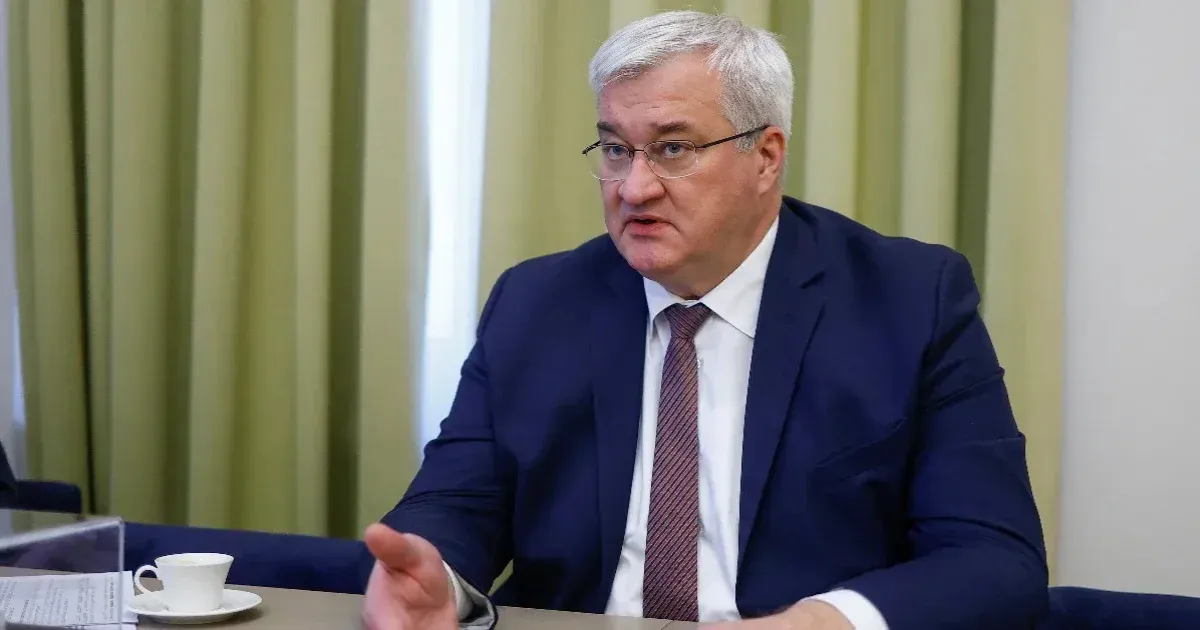 Ukrainian FM hints at sanctions against Hungary, says cash-in-transit case is used in Hungarian...