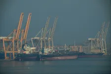 Az előző és a mostani energiaválság egyszerre fenyegeti Magyarországot