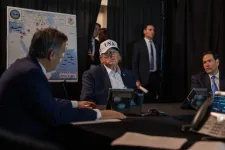 Egy héttel a háború kezdete után Trump még súlyosabb csapásokat lengetett be