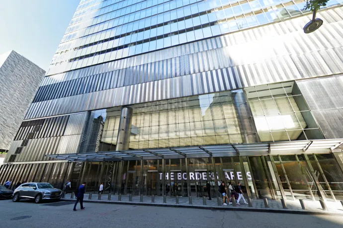 Veszélyzónában a román és a magyar államháztartás: figyelmeztetést küldött a Moody’s