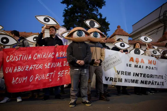 Nicușor Dan az utcán nézett szembe az ügyészi kinevezések ellen tiltakozókkal