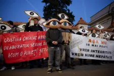 Nicușor Dan az utcán nézett szembe az ügyészi kinevezések ellen tiltakozókkal