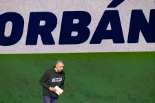 Lázár János azt üzente az ukránoknak Zelenszkijről, hogy „Z1G”