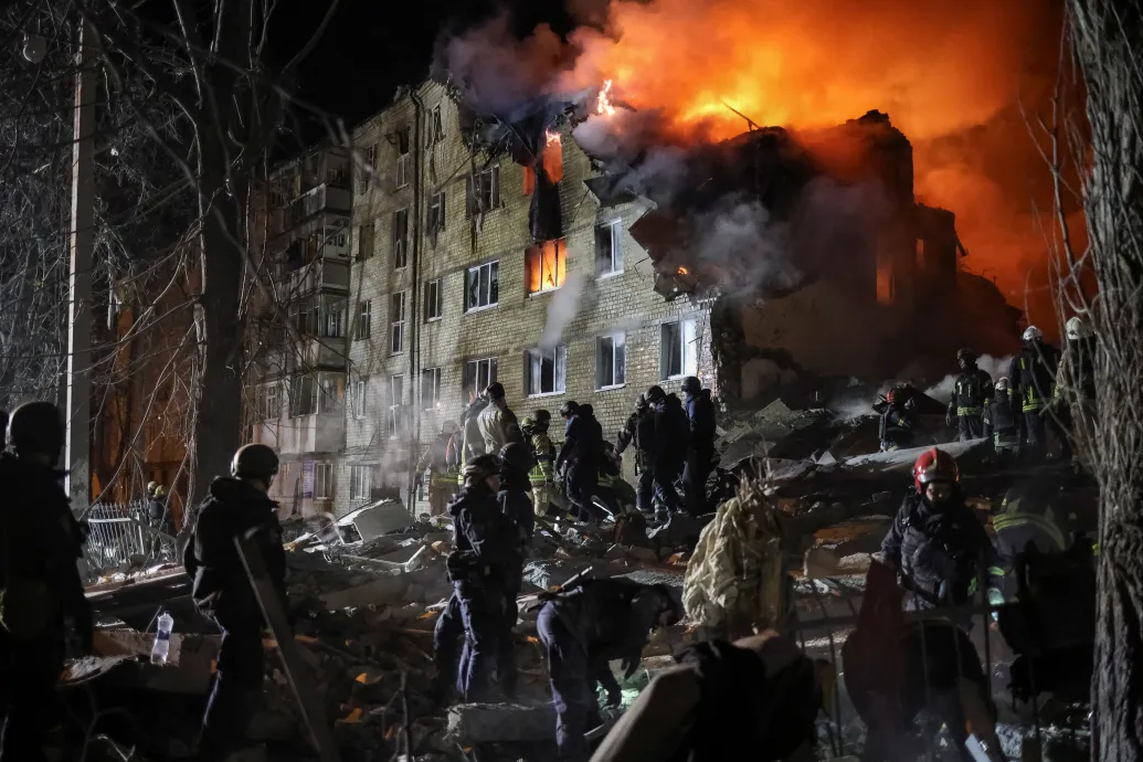 Nyolc halottja van egy harkivi lakóházat ért orosz támadásnak