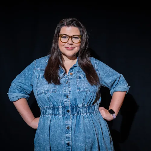 Ráskó Eszter: Azok lesznek humoristák, akiknek szomorú gyerekkoruk volt