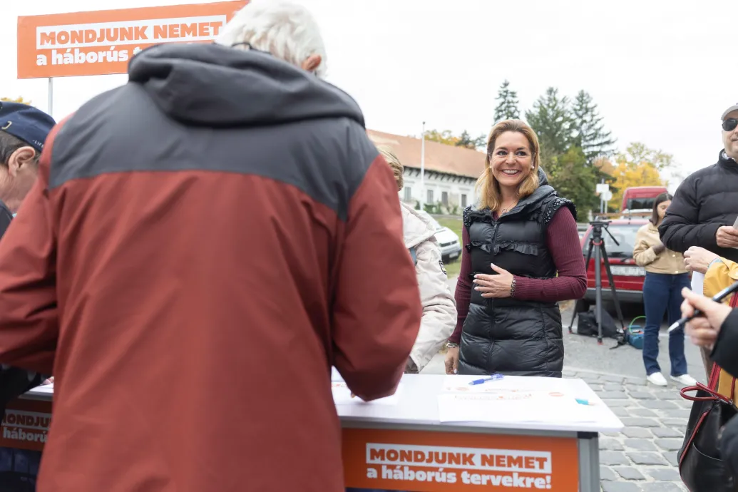 Gázpisztollyal lőhettek rá Szentendrén a Fidesz egyik aláírásgyűjtőjére