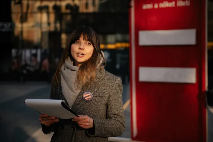 Hat önkormányzat és a Főpolgármesteri Hivatal vállalta, hogy közzéteszi a nemek közötti bérkülönbségekre vonatkozó adatait