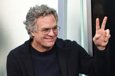 Mark Ruffalo reagált Magyar Péter pécsi fórumának tömegére: Szabadítsátok fel magatokat!
