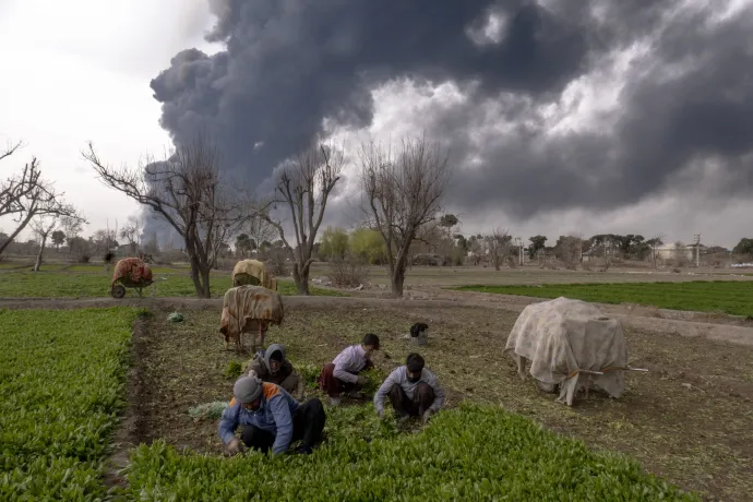Fotó: Hassan Ghaedi / Anadolu / Getty Images; Sasan / Middle East Images / AFP; Fatemeh Bahrami / Anadolu / Getty Images és Majid Saeedi / Getty Images