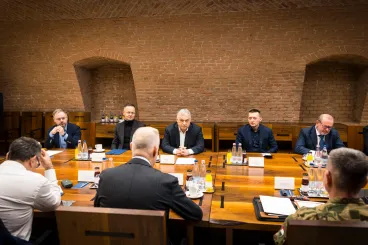 Rendkívüli kormányülést hívott össze Orbán a növekvő olajárak miatt