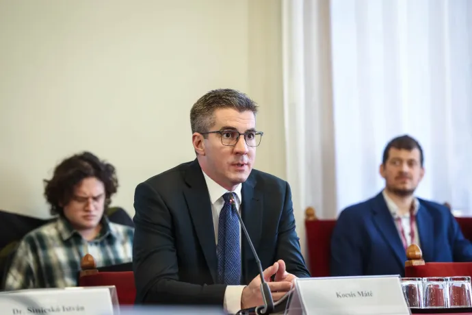 A nemzetbiztonsági bizottságban elismerték, hogy kaptak figyelmeztetést az oroszokról, de szerintük azok nincsenek az országban