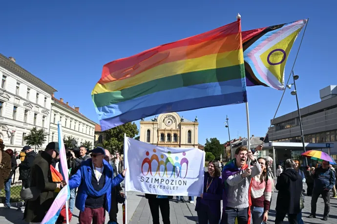 A Pécs Pride szervezőjének ügyét is felfüggesztette a bíróság