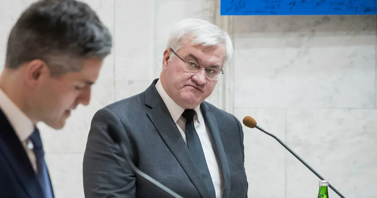 Ukrán külügyminiszter: Magyarország a törvénytelenség ördögi körébe süllyed