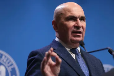 Közzétette a Bolojan-kormány a 2026-os költségvetést: magas hiány mellett próbálják fenntartani a beruházásokat