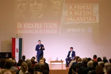 Kopogtatás napidíjért: hogyan lesznek erdélyi diákokból fideszes kampányaktivisták?