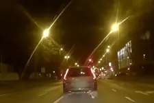 Lopott autó sofőrjét szondáztatták Józsefvárosban, 46 perces autós üldözés és 4 millió forintos bírság lett belőle