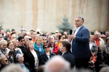 Orbán Viktor nyilvános országjárása annak a beismerése, hogy nem áll olyan jól a Fidesz