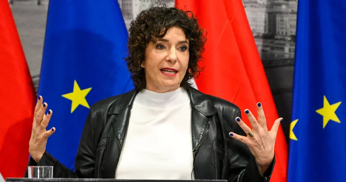 „MKKP: Elhatárolódunk a DK szolidaritásától, Klára ne segítsen nekünk!” „MKKP: Elhatárolódunk a DK szolidaritásától, Klára ne segítsen nekünk!”