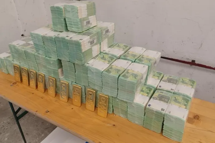 Ukraine regards newly adopted Hungarian law 'legalising the theft of its money as null and void'