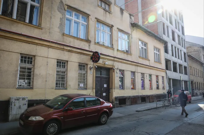 A Turbina zenés tüntetést szervez a bezáratott szórakozóhelyek miatt