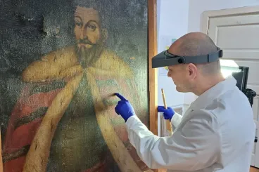 Erdély fejedelmei visszatérnek a palotájukba