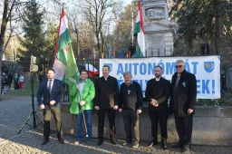 Toroczkai Medvegyev-sztorikkal és EU-ellenességgel próbálta megfogni az erdélyi szavazókat